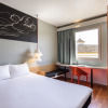 Отель ibis Sevilla, фото 5