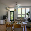 Отель NIGHTCLIFF RETREAT -  Stylish 2BR Apt, фото 11