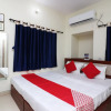 Отель Holiday Club By OYO Rooms, фото 3