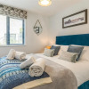 Отель 1 Putsborough - Luxury Apartment at Byron Woolacombe, only 4 minute walk to Woolacombe Beach!, фото 2