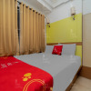 Отель RedLiving Apartemen Tamansari Panoramic - Rasya Room, фото 14