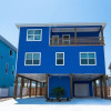 Отель Big Blue - 4 Br Home, фото 1