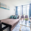 Отель Modern Bright 1Br+Den Unit Downtown, фото 37