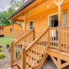 Отель Bears Den' Cabin w/ Porch ~ 5 Mi to Bryson City!, фото 8