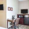 Отель Comfort Suites Perrysburg - Toledo South, фото 3