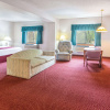 Отель Days Inn by Wyndham Tiffin, фото 6