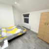 Отель Spacious 3-bed Apartment in London, фото 3