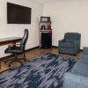 Отель Quality Inn, фото 2