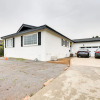Отель Spacious Home w/ Yard ~ 7 Mi to Dtwm San Diego!, фото 14