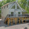 Отель Maple Oasis by Avantstay Newly Built w/ Hot Tub, Game Room & Fire Pit, фото 24
