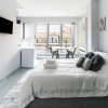 Отель Luxury 5BD Guesthouse, фото 7