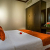 Отель First Central Hotel Suites, фото 4
