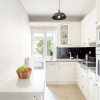 Отель Fresh Detailed Stylish Apt at Acropolis, фото 2