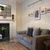 Отель 2 bed period cottage sleeps 4 in central Crickhowell, фото 4