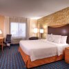 Отель Fairfield Inn & Suites by Marriott Gillette, фото 3