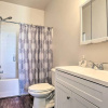 Отель Sleek & Modern Townhome ~ 11 Mi to Dtwn Boise, фото 8