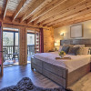 Отель Big Bear Lake Cabin w/ Hot Tub < 1 Mi to Skiing!, фото 5