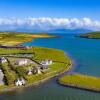 Отель Dingle Courtyard Cottages 2 Bed Sleeps 4, фото 10