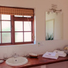 Отель AmaKhosi Guesthouse, фото 7