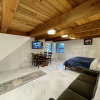 Отель Little Bear Garden View Jean Marie Suite в Ройстон