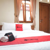 Отель RedDoorz Syariah near Exit Tol Madyopuro, фото 3