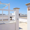 Отель Emerald Residence Sleeps 12 With Sea View, фото 1