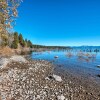 Отель Modern Lakeside Cabin: Walk to Dock & Tahoe City, фото 9