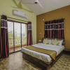 Отель OYO 10402 Home 4BHK Villa Panjim Old Goa Highway, фото 4