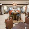 Отель Hampton Inn Minneapolis-Roseville, фото 18