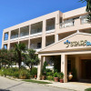 Отель Three Stars Beach Hotel, фото 1