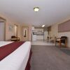 Отель Canadas Best Value Inn & Suites Vernon, фото 5