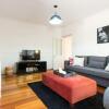 Отель Hunter · Close to Smith St Courtyard + Parking, фото 4