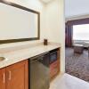 Отель Hampton Inn and Suites Fort Worth/Forest Hill, фото 19