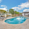 Отель New Gorgeous Modern Hollywood Waterfront Home W/ Private Pool & Dock 4 Bedroom Home by Redawning, фото 17