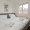 Отель GuestReady - Family Home in Salford, фото 3