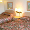 Отель Sandstone Inn & Airport Parking, фото 10