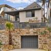 Отель BRON455B - Bronte Beach House with Ocean Views в Сиднее