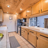 Отель Classic Truckee Log Cabin: 5 Mi to Donner Lake!, фото 12
