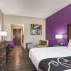 Отель La Quinta Inn & Suites by Wyndham Columbus North, фото 23