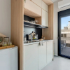 Отель Sanders Port - Sleeky Studio With Roof-top Terrace, фото 8