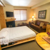 Отель Massive Condo with Views and Rustic Furnishings by RedAwning - Save 20% on 7+ Nights!, фото 3