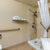 Отель Quality Inn & Suites Des Moines - Merle Hay Road, фото 10