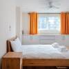 Отель Gorgeous 2 Bed, with Balcony, Battersea, фото 3
