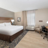 Отель Candlewood Suites Asheville Downtown, an IHG Hotel, фото 44