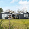 Отель 10 Person Holiday Home in Orsted, фото 22