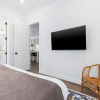 Отель Beachcomber Bliss 8 Bedroom Townhouse, фото 24