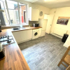 Отель Spacious 2-bed Apartment With Hot tub and Parking, фото 5