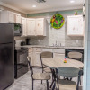 Отель Anchor Court #4 2 Bedroom Home, фото 9