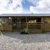 Отель Laurel Lodge - 2 Bedroom Log Cabin - St Florence - Tenby, фото 29