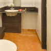 Отель JMC Inn Guest House & Banquet Hall, фото 12